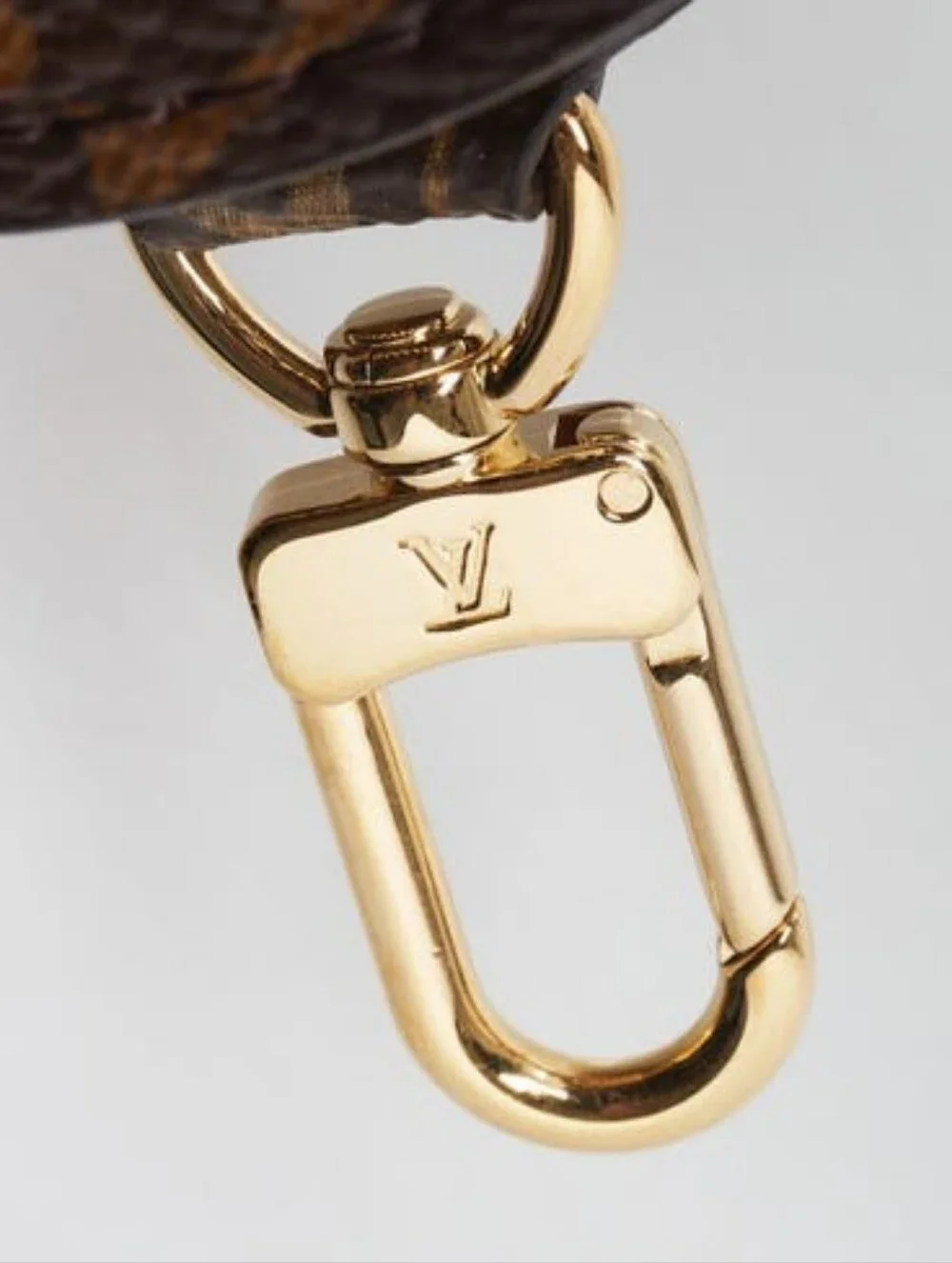 Like NEW!! Louis Vuitton LV Monogram Multi-Pochette Round Coin Purse COMES W/COA